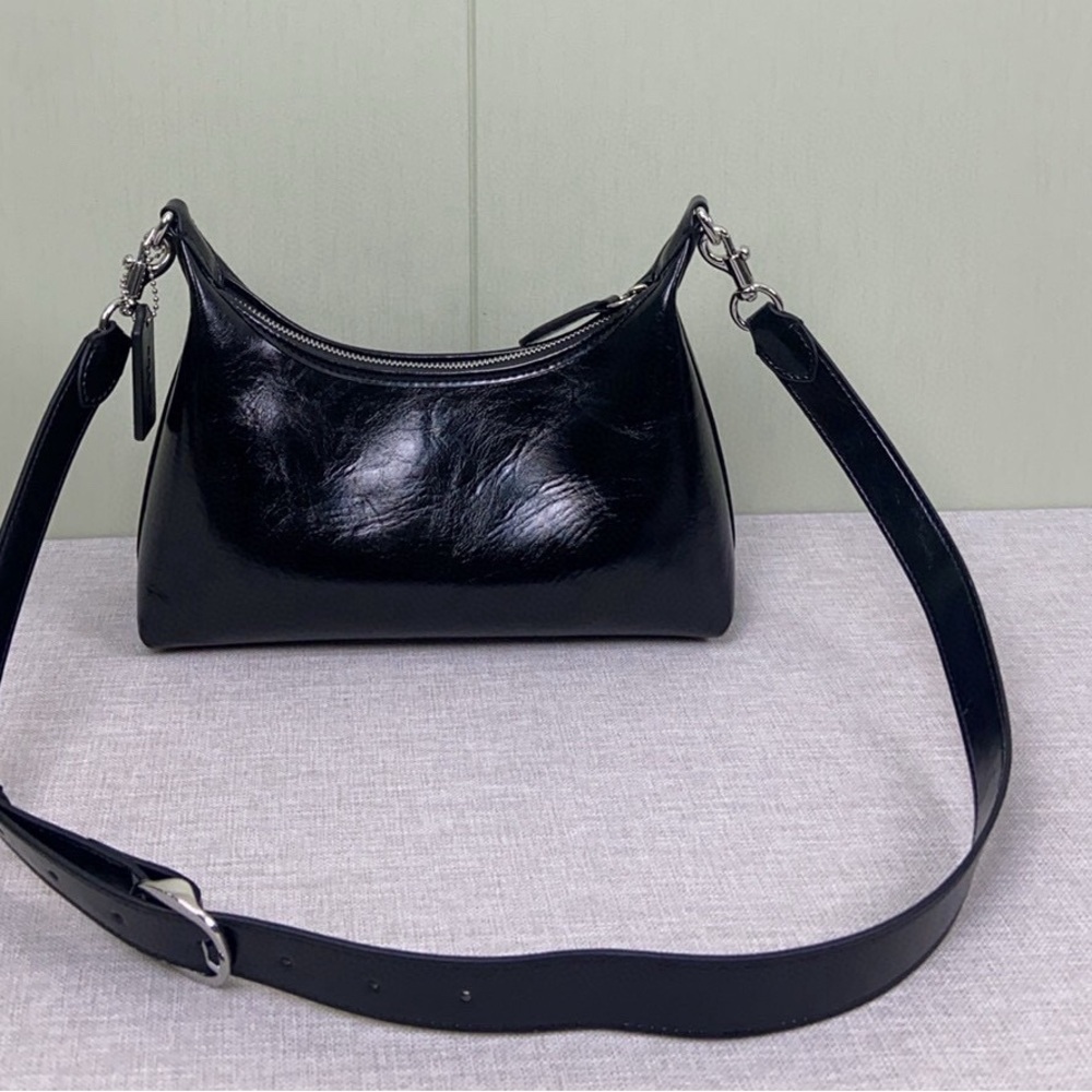 Coach bag in black - Picture 8 of 9